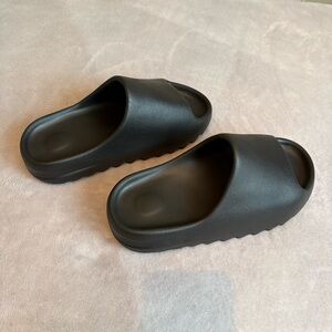 Yeezy Black Slide Slides YS-01